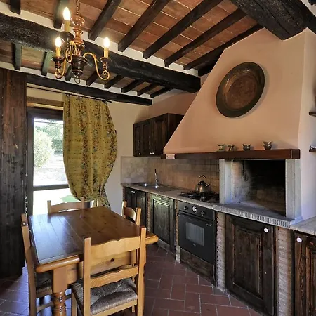 公寓 Vernazzano Basso Sleeps 6 特拉西梅诺湖畔托罗